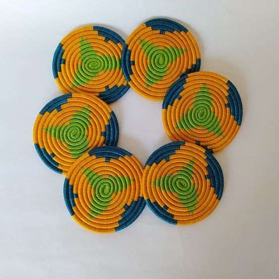 Porta Vasos en Técnica Cestería en Rollo - Guacamayas