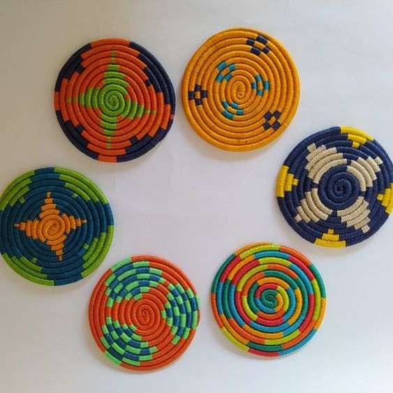 Porta Vasos en Técnica Cestería en Rollo - Guacamayas - Imagen 4